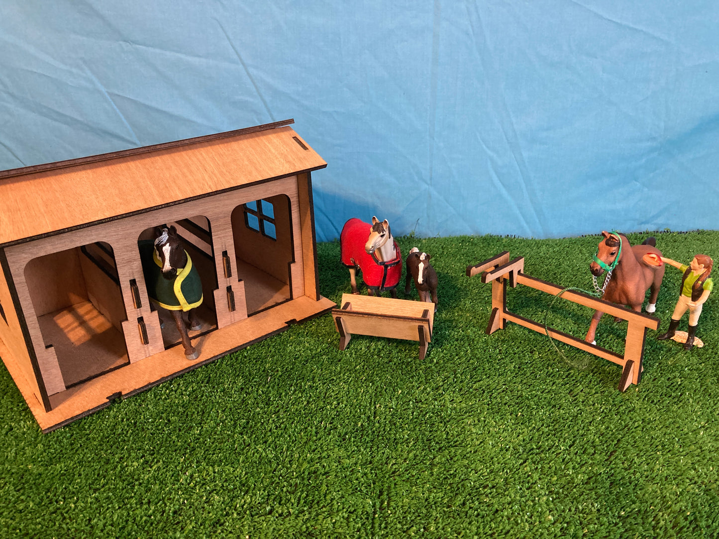 3 Stall Toy Stable With Accessories