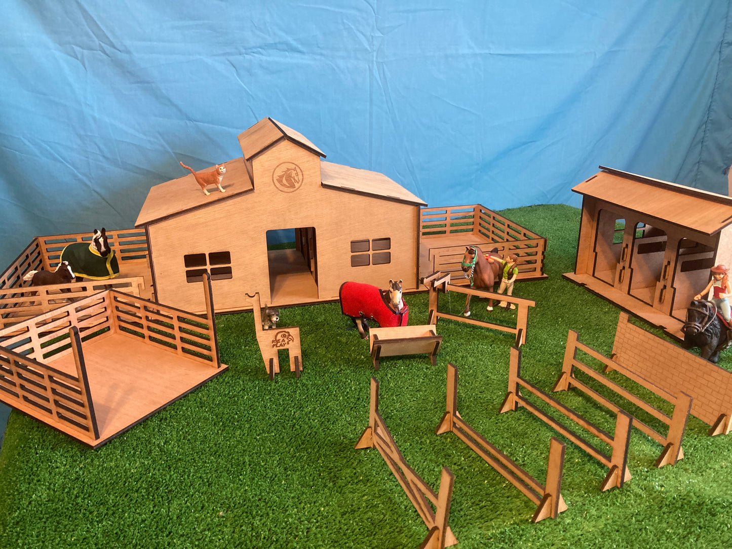 Toy Deluxe Stable Yard